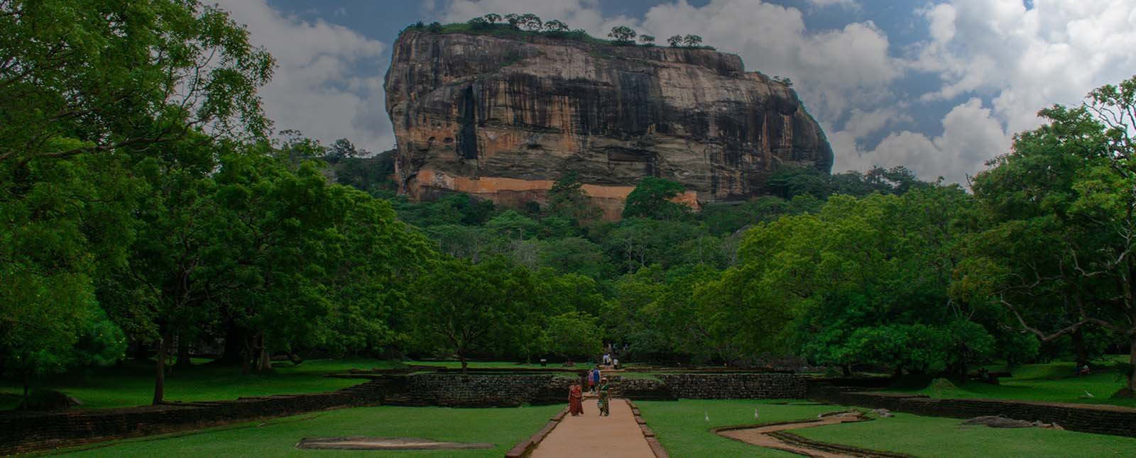 Best and amazing tour guide providers in Sri Lanka!